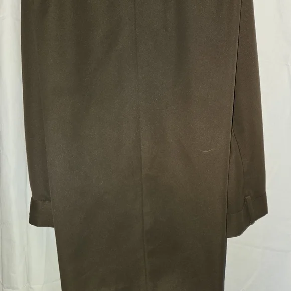 Haggar Men's Dress Pants, Brown, Size 38 X 29. - Picture 2 of 6